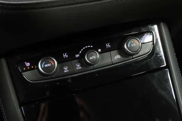 Opel Grandland X (2019) thumbnail 37