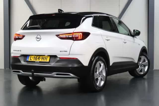 Opel Grandland X (2019) thumbnail 3