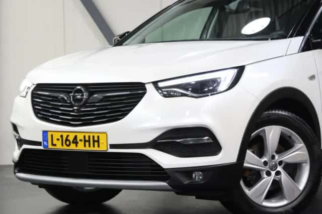 Opel Grandland X (2019) thumbnail 5