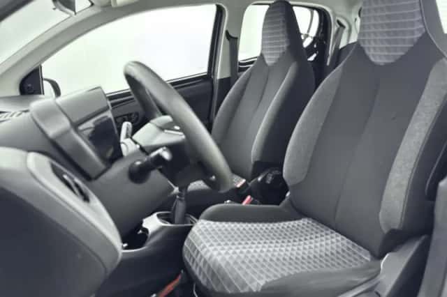 Peugeot 108 (2020) thumbnail 9