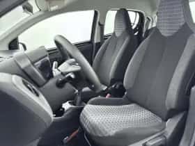 Peugeot 108 (2020) thumbnail 9