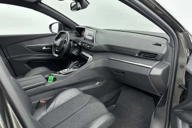 Peugeot 3008 (2019) thumbnail 12