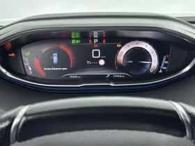 Peugeot 3008 (2019) thumbnail 17