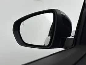 Peugeot 3008 (2019) thumbnail 30