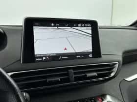 Peugeot 3008 (2019) thumbnail 32