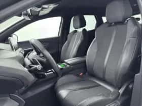 Peugeot 3008 (2019) thumbnail 9