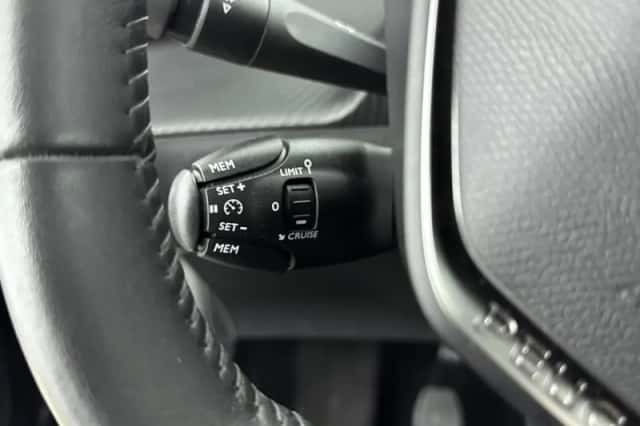 Peugeot 208 (2023) thumbnail 18