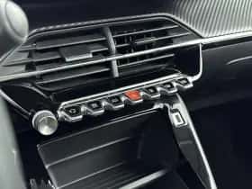 Peugeot 208 (2023) thumbnail 22