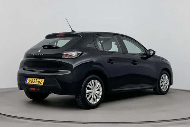 Peugeot 208 (2023) thumbnail 5