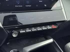 Peugeot 308 (2023) thumbnail 23