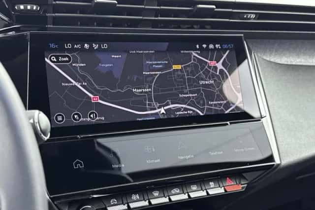 Peugeot 308 (2023) thumbnail 27
