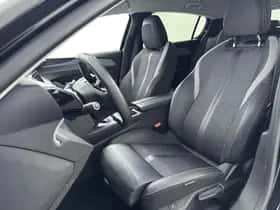 Peugeot 308 (2023) thumbnail 9