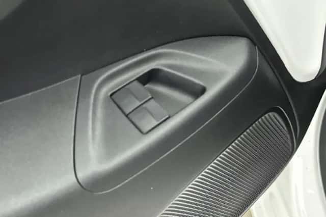 Peugeot 108 (2018) thumbnail 16