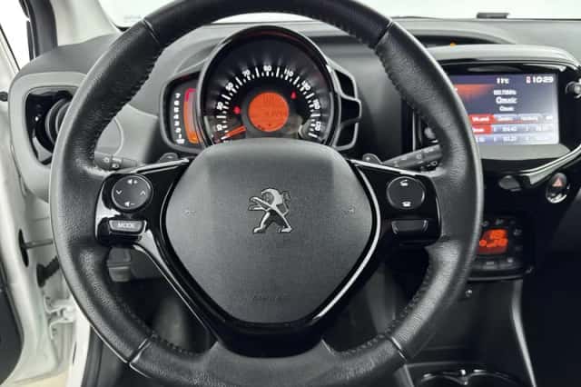 Peugeot 108 (2018) thumbnail 17