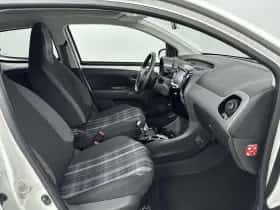 Peugeot 108 (2018) thumbnail 30