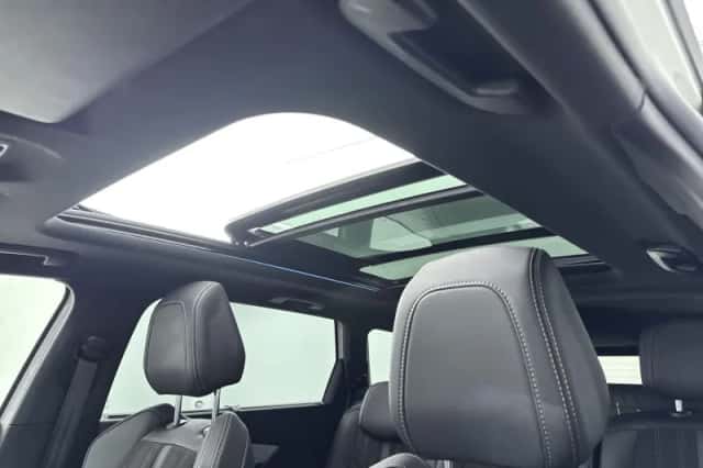 Peugeot 5008 (2022) thumbnail 14