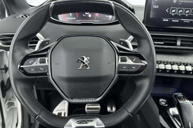 Peugeot 5008 (2022) thumbnail 16