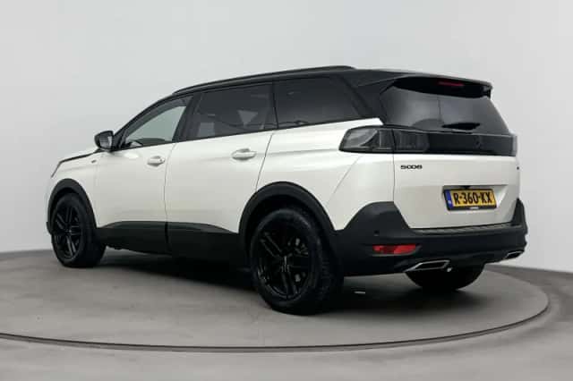 Peugeot 5008 (2022) thumbnail 3