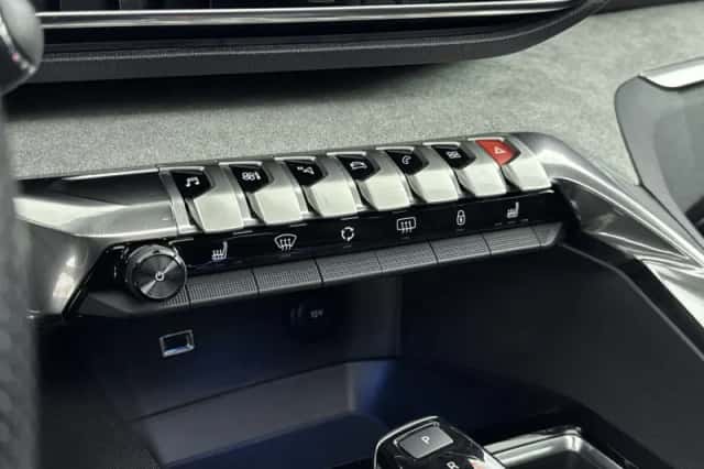 Peugeot 5008 (2022) thumbnail 23