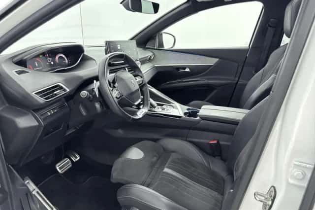Peugeot 5008 (2022) thumbnail 10