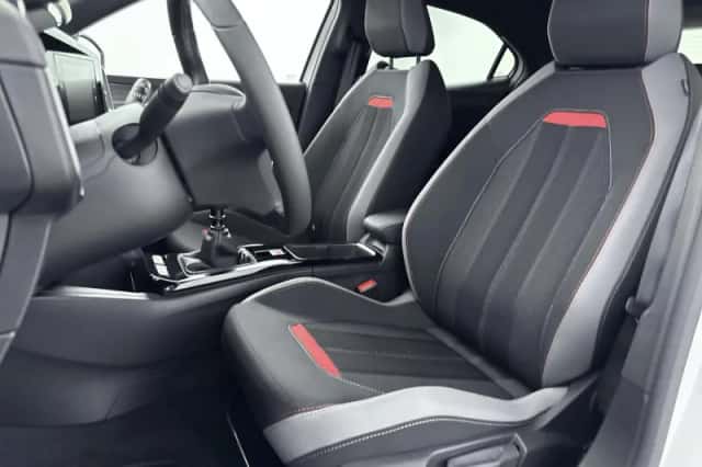 Opel Mokka (2023) thumbnail 29