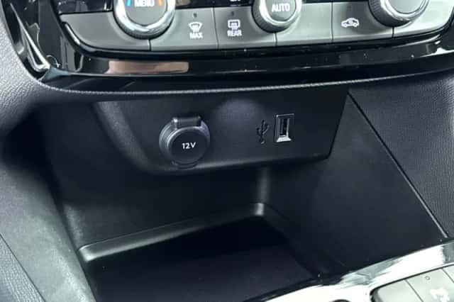 Opel Mokka (2023) thumbnail 32