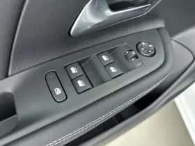 Opel Mokka (2023) thumbnail 35