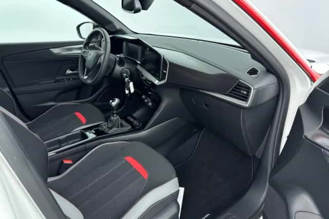 Opel Mokka (2023) thumbnail 39