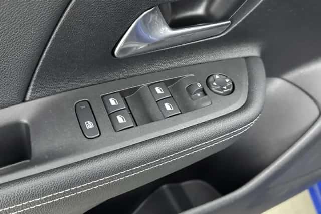 Opel Mokka (2023) thumbnail 15