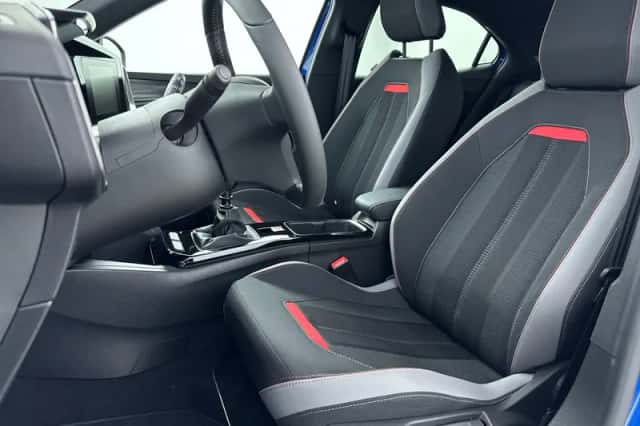 Opel Mokka (2023) thumbnail 30