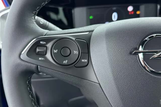 Opel Mokka (2023) thumbnail 32
