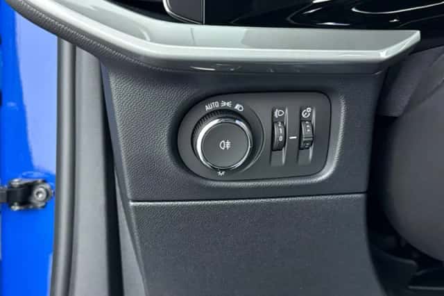 Opel Mokka (2023) thumbnail 38