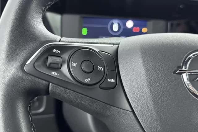 Opel Mokka (2023) thumbnail 44