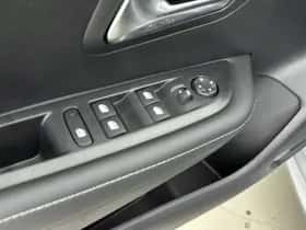 Peugeot 208 (2025) thumbnail 15