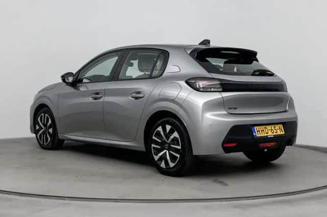 Peugeot 208 (2025) thumbnail 3