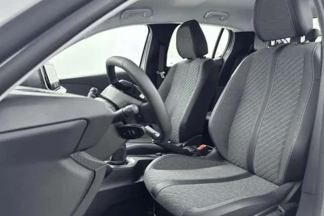 Peugeot 208 (2025) thumbnail 9
