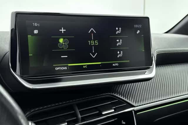 Peugeot 208 (2021) thumbnail 23