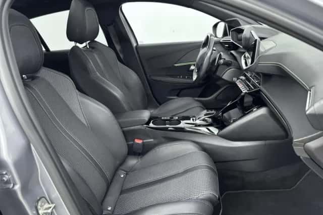 Peugeot 208 (2021) thumbnail 32