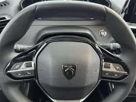 Peugeot e-208 (2024) thumbnail 17