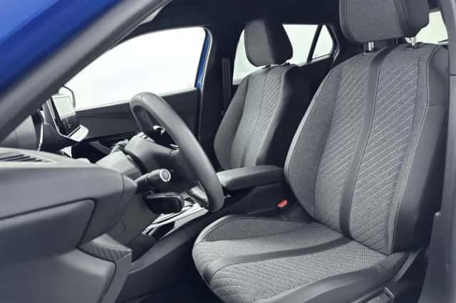 Peugeot e-2008 (2024) thumbnail 9