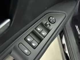 Peugeot 3008 (2024) thumbnail 15