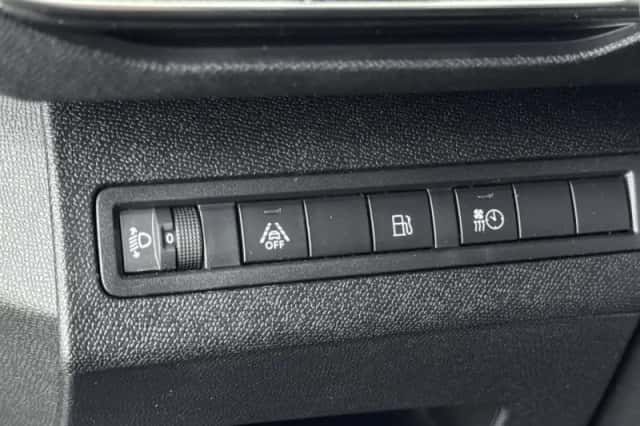 Peugeot 3008 (2024) thumbnail 33