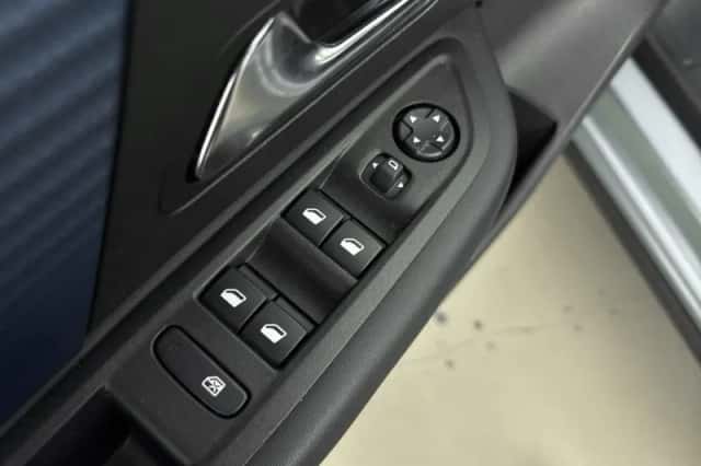 Citroën ë-C4 (2022) thumbnail 16