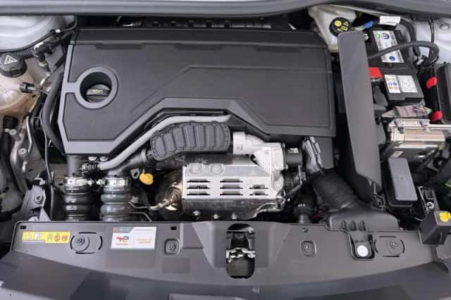 Peugeot 2008 (2025) thumbnail 14