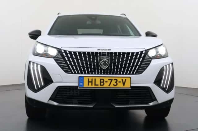 Peugeot 2008 (2025) thumbnail 3