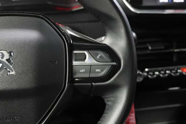 Peugeot 208 (2021) thumbnail 22