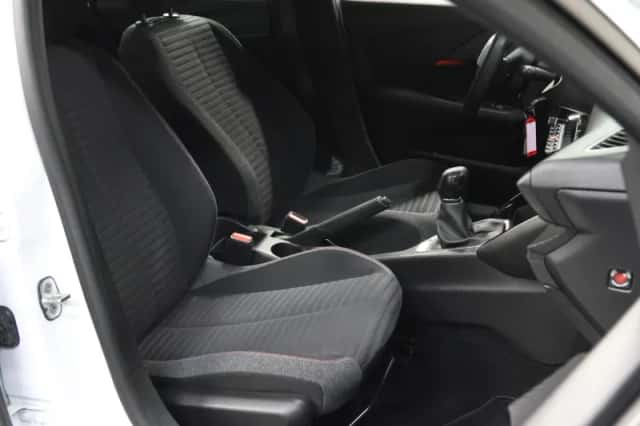 Peugeot 208 (2021) thumbnail 9