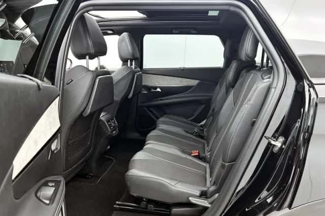 Peugeot 5008 (2024) thumbnail 14