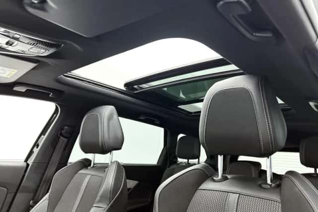 Peugeot 5008 (2024) thumbnail 15