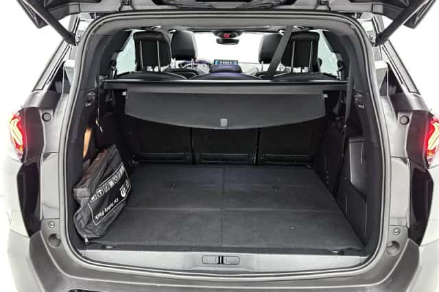Peugeot 5008 (2024) thumbnail 18